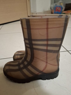 Burberry galoshes no 25 like new, beige