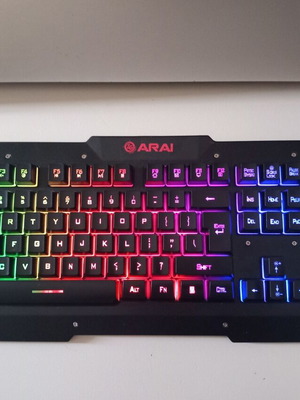 Gaming keyboard ARAI KB 1700 GUMS like new, missing left foot