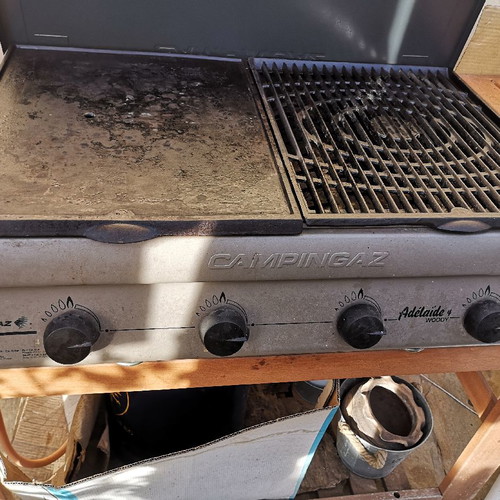 Campingaz Adelaide 4 Woody gas grill used