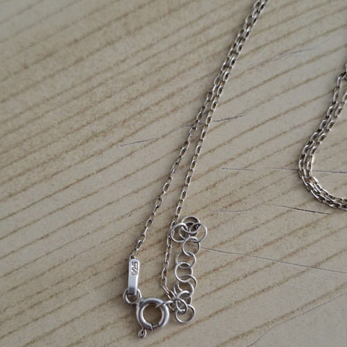 Silver necklace with starfish pendant and small pearl like new