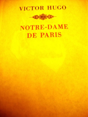 Notre-Dame de Paris new book in Greek