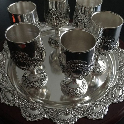 Silver-plated tray with wooden frame and carved glasses, new