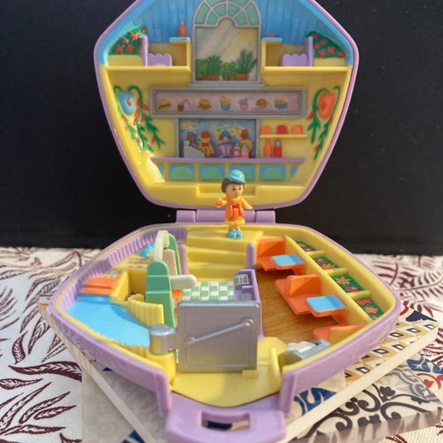 Bluebird Polly Pocket complete, like new