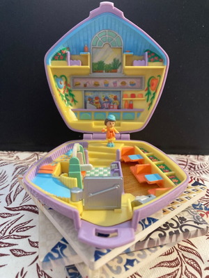 Bluebird Polly Pocket complete, like new