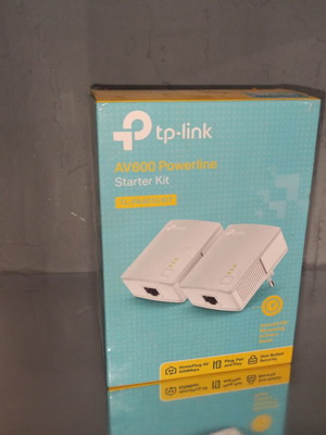 TP-Link TL-PA4010 KIT v2 AV600 Powerline adapters σαν καινούργιο, σετ 2
