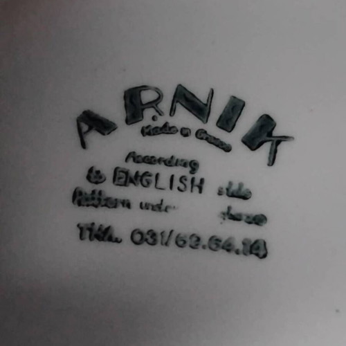 Arnik plate with foot like new, Greek made English style