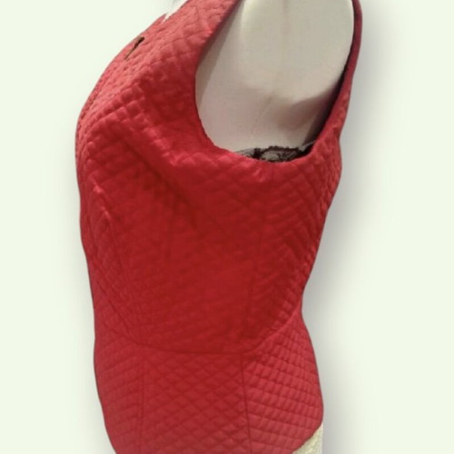 Sleeveless women's jacket medium red like new