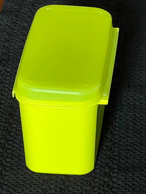 Tupperware σινιέ μεταχειρισμένο 2,6 λίτρων σχεδόν καινούριο