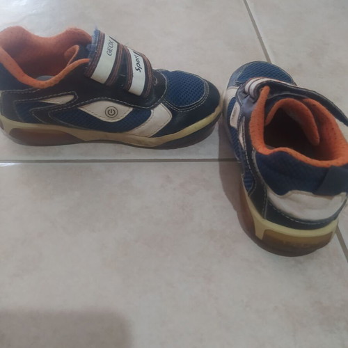 Geox leather tiger sport shoes with lights used