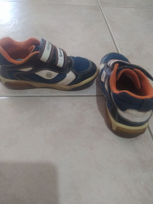 Geox leather tiger sport shoes with lights used
