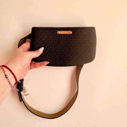 Michael Kors Fanny Pack belt bag like new