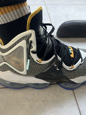 Nike LeBron αθλητικά μεταχειρισμένα νούμερο 46