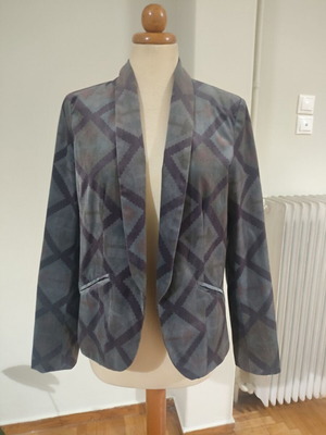 Axel Soft Jacket With Geometric Pattern Size M Like New
