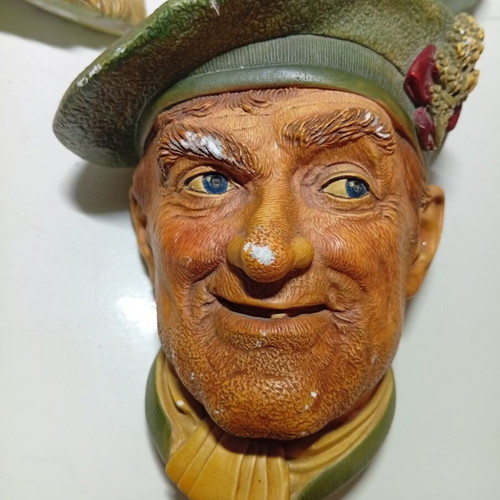 Bossons vintage chalkware wall heads set of 3, England 1960s