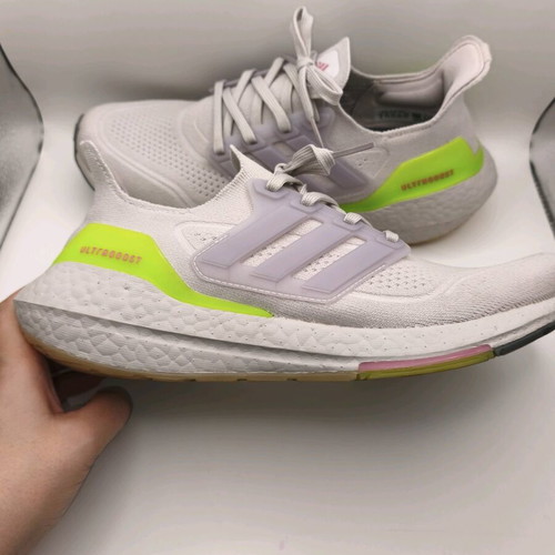Adidas Ultraboost 21 W like new, size 41 1/3, multicolor