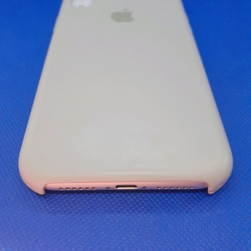 Genuine silicone case for iPhone XR used, ice white