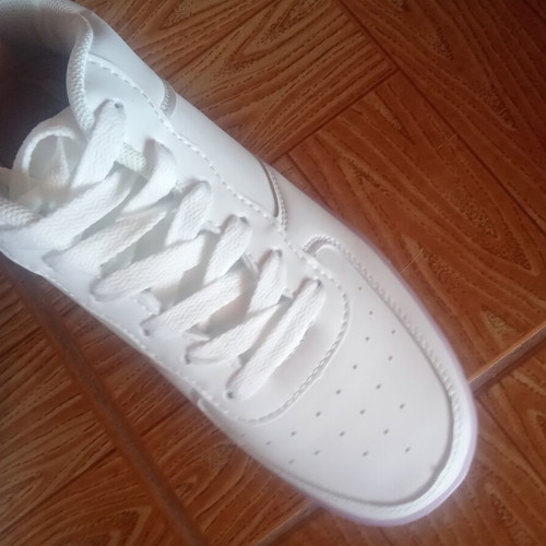 Sneakers Axel white like new, size 38