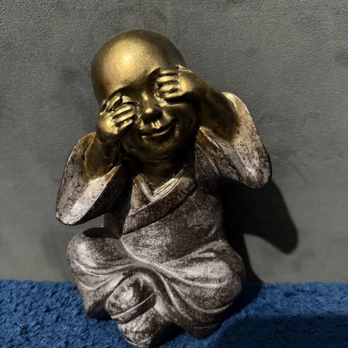 Decorative collectible piece new