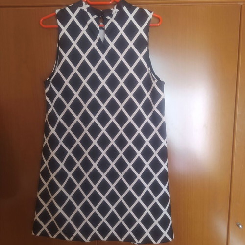 Pink Woman dress like new, size L, black and white