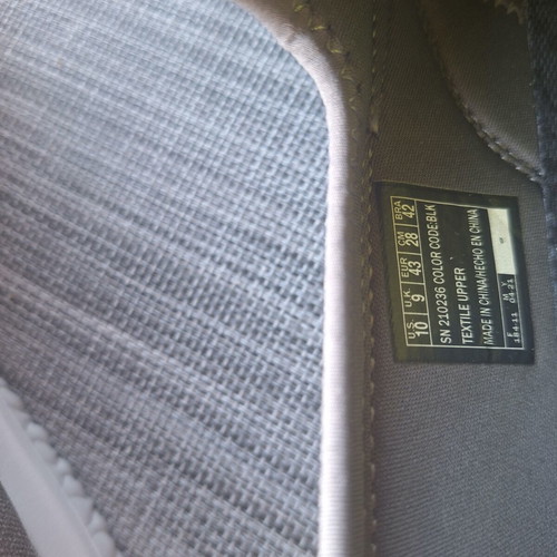 Skechers Classic Fit Delson Casual Shoes size 43 gray like new