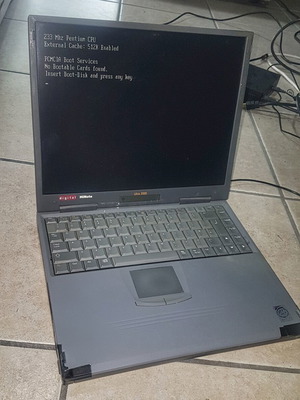 Digital Hinote Ultra 2000 laptop Pentium 233 with original charger