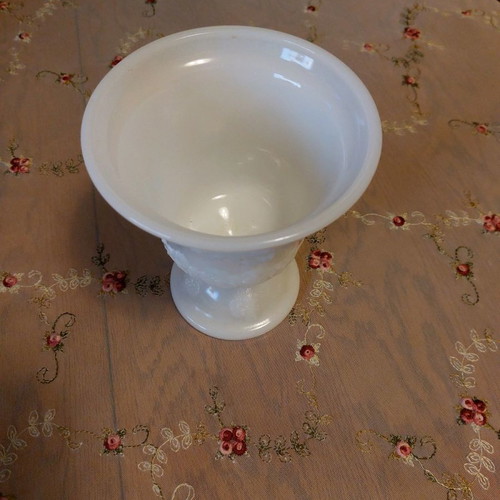 Opaline fountain used white with carvings