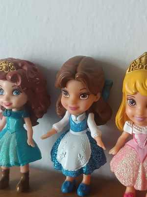 Disney small princess figures used