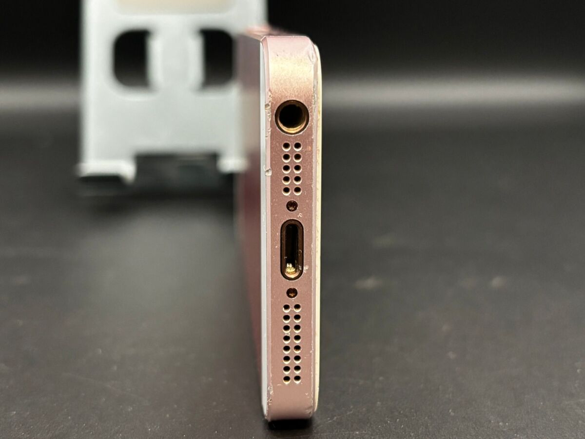 Apple iPhone SE 1st Gen 32GB Rose Gold… - € 60,00 - Vendora.cy
