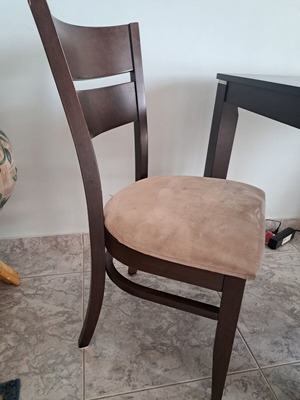 Dining set with 4 chairs used