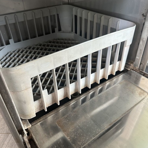 Professional glass washing machine used