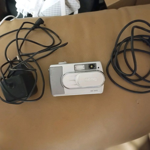 BenQ DC 3410 digital camera used retro model