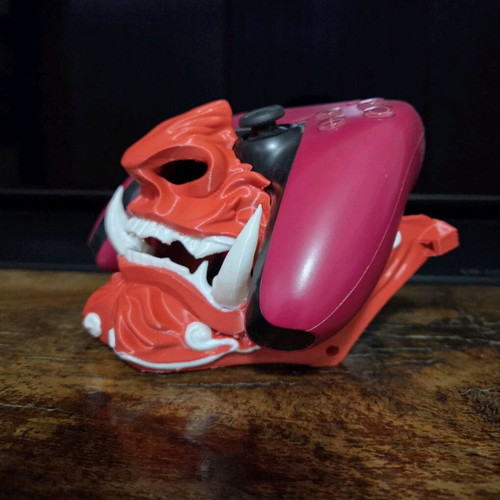 Ps5 Dualsense Stand Oni Mask like new