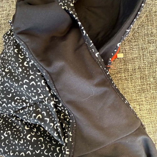 Gina Benotti one-piece swimsuit like new, size M, black and white