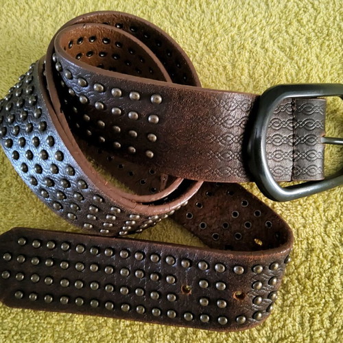 Marlboro Classics women's belt used, size M, brown leather with metal studs