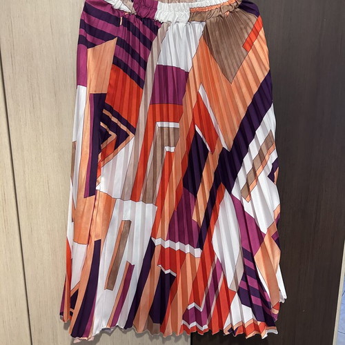 Desiree skirt used once, multicolor, size M