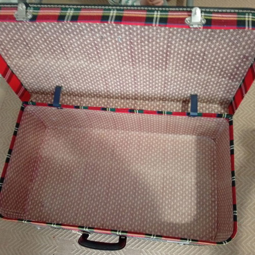 Vintage large suitcase like new, red plaid with black