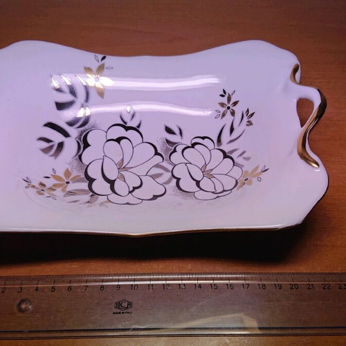 Porcelain serving dish like new