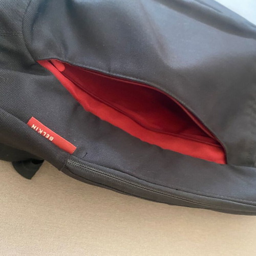 Belkin Laptop Bag used with padded compartments