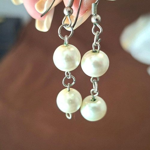 Double pearl earrings, beige and silver