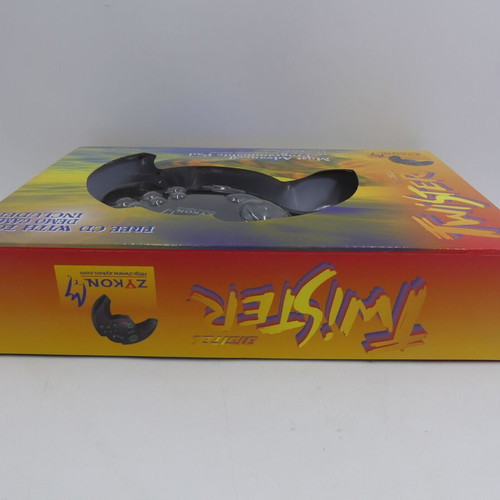 Zykon Twister Programmable Pad used with CD and demo games, Win 98