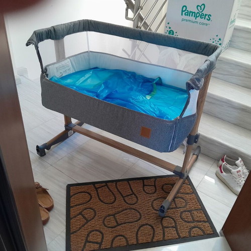 Bebestar baby cot like new in excellent condition