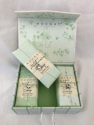 Σετ σαπουνιών Nougat London Fig & Pink Cedar καινούργιο, 3 τεμάχια