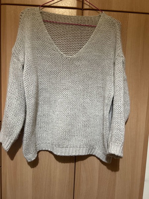 Spring sweater beige one size used