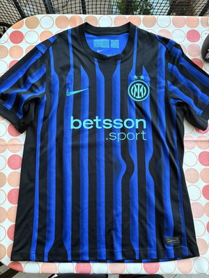 Inter 2025-26 home shirt, authentic, size medium