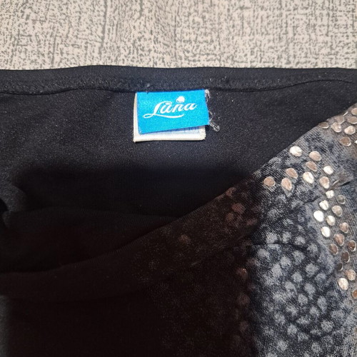 Luna bikini bottom like new, black and silver, size M
