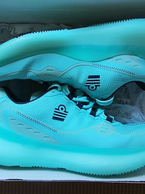 Admiral athletic shoes like new, turquoise, size 38