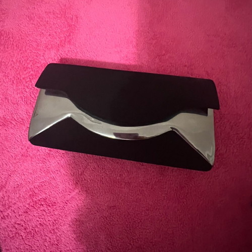 Small handbags like new