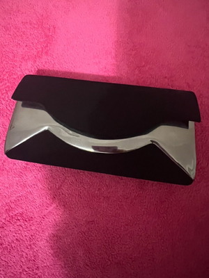 Small handbags like new
