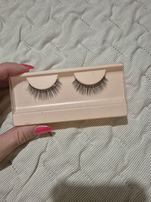 False eyelashes new, never used
