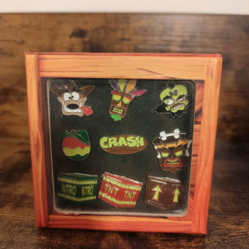 Crash Bandicoot collectible box with Numskull badges like new